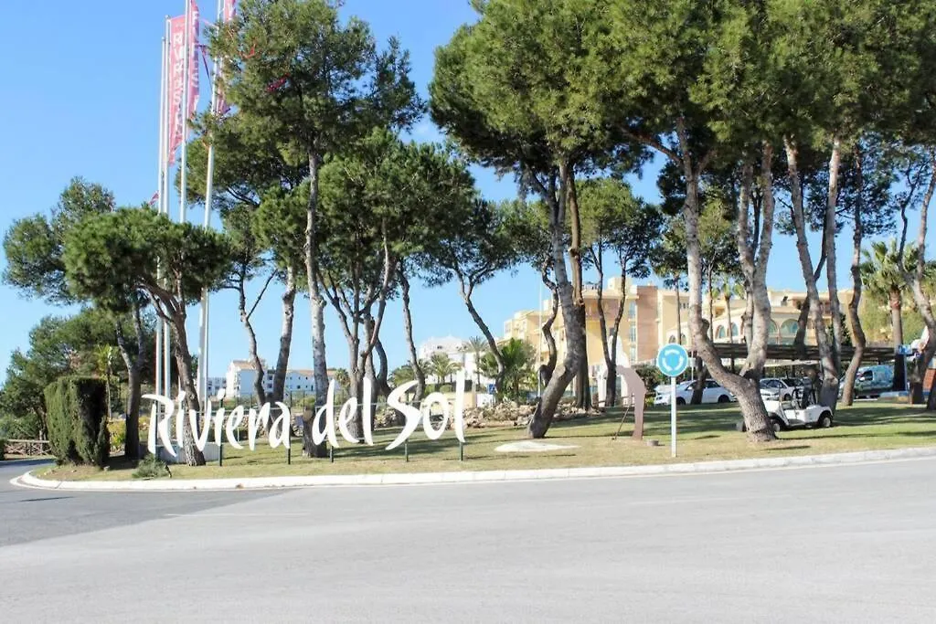 Mijas Costa - Riviera Del Sol - Splendid 2 Bedroom Apartment With Private Garden Sitio de Calahonda