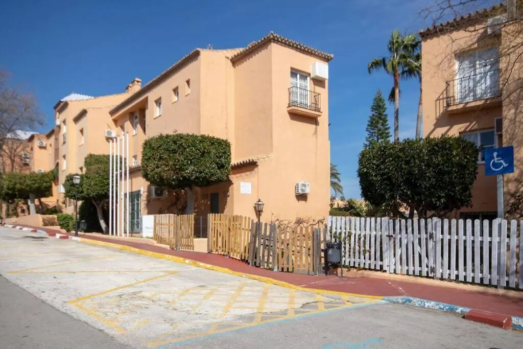 Mijas Costa - Riviera Del Sol - Splendid 2 Bedroom Apartment With Private Garden Sitio de Calahonda