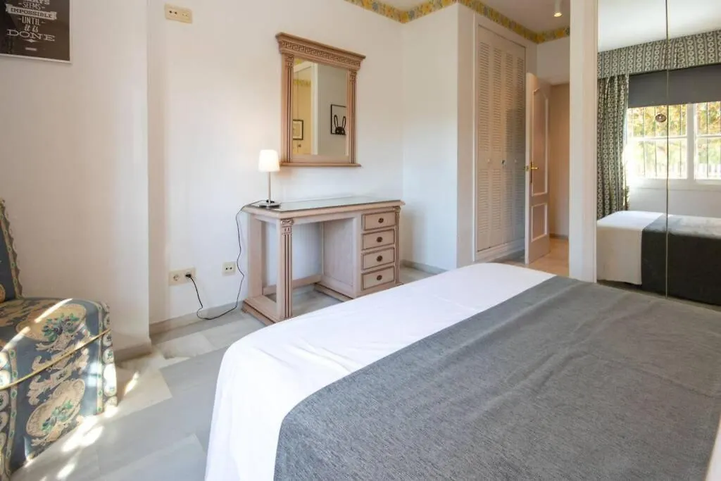 Mijas Costa - Riviera Del Sol - Splendid 2 Bedroom Apartment With Private Garden Sitio de Calahonda 0*,