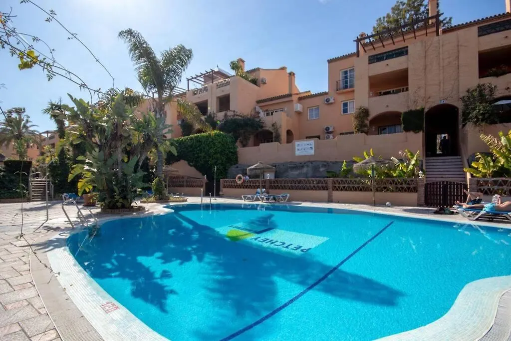 Mijas Costa - Riviera Del Sol - Splendid 2 Bedroom Apartment With Private Garden Sitio de Calahonda 0*,  Spagna
