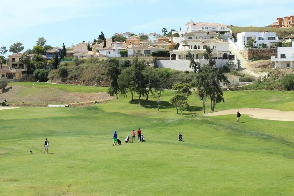 Mijas Costa - Riviera Del Sol - Splendid 2 Bedroom Apartment With Private Garden Sitio de Calahonda 0*,  Spagna